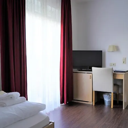 Alte Post Hotel Garni - Schallbach Bei Loerrach 3*