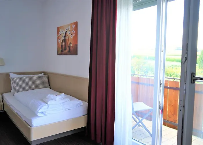 Alte Post Hotel Garni - Schallbach Bei Loerrach 3*